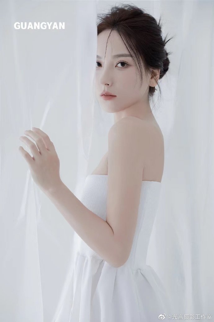 闻香识女人 封面